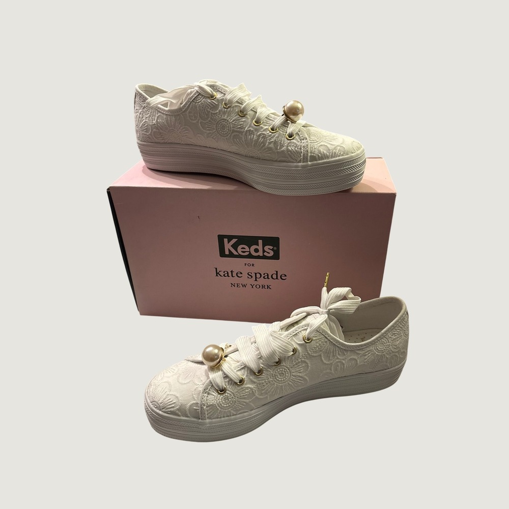 Keds Kate Spade Triple Kick White Floral Eyelet Pearl Sneakers WF66108 Size9.5
